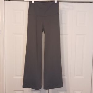 Ododos High-Waisted Grey Flare Leggings